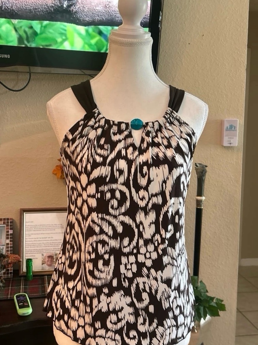 BCX Brown and White Halter Top. Size S . like new condition
